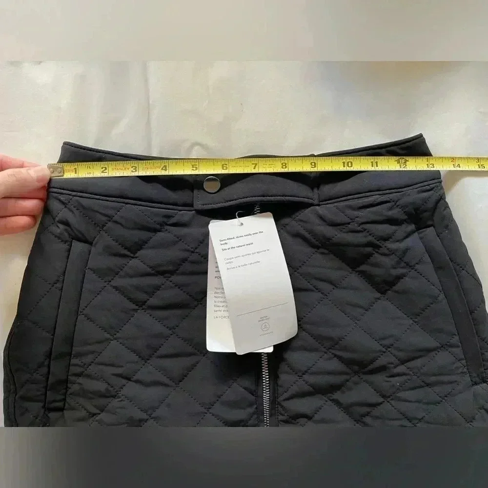 Athleta Apres Ski skirt quilted black zip up